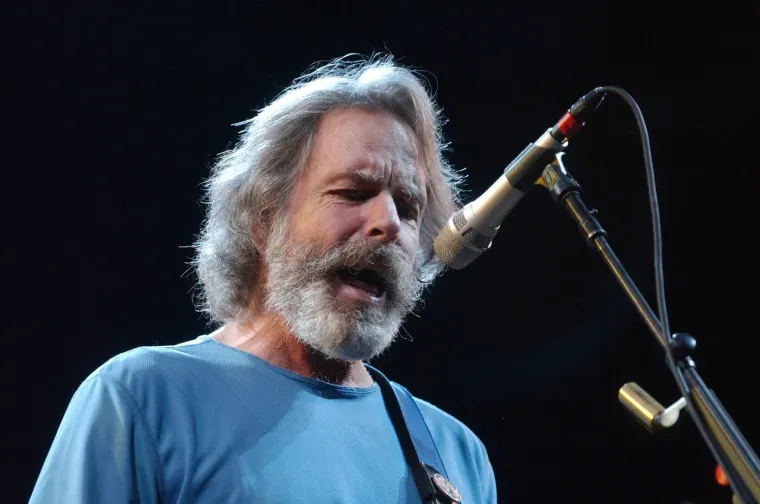 Preminuo Bob Weir, gitarist i osnivač Grateful Deada