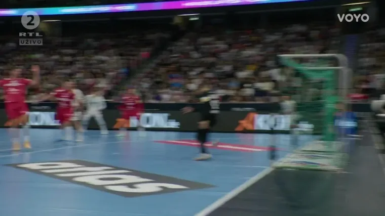 Veliki peh za Mateja Mandića! Je li lopta pre&scaron;la liniju?