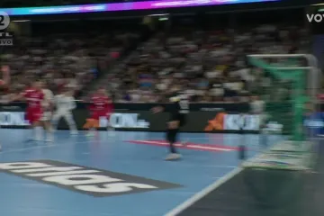 Veliki peh za Mateja Mandića! Je li lopta pre&scaron;la liniju?