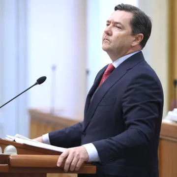 Mikulić je iza re&scaron;etaka već mjesec i pol dana: Tko će sjesti u jednu od najmoćnijih fotelja?