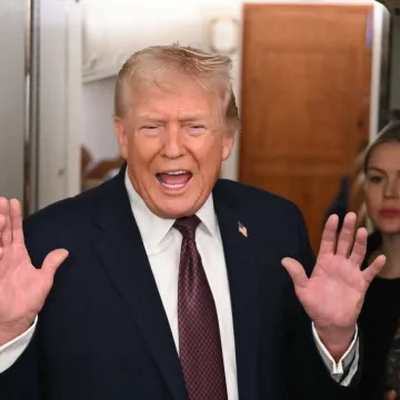 Trump: 'Iran želi pregovarati, dosta im je da ih tučemo, ali možda ćemo morati prije djelovati'