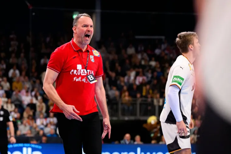 Njemačka nas je spustila na zemlju, ali Sigurdsson zna &scaron;to radi i ovu situaciju mora iskoristiti