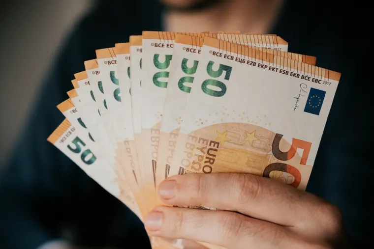 Svemir ovim znakovima &scaron;alje novac do kraja siječnja: Igre na sreću učinit će ih milijuna&scaron;ima