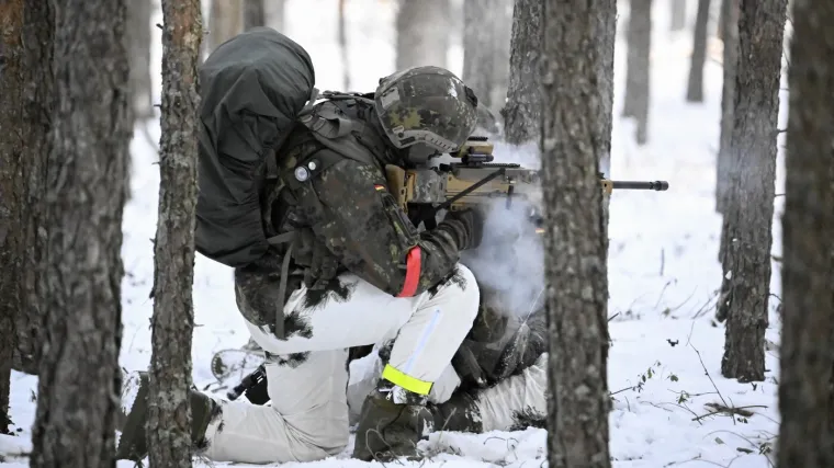 Počinje bitka za Grenland: Komandosi i mornarica spremni za iskrcavanje, NATO diže vojsku?