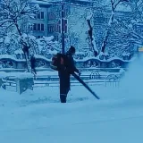 Kruži bizarna snimka kako u Srbiji čiste snijeg, građani se pitaju sprda li se to netko s njima