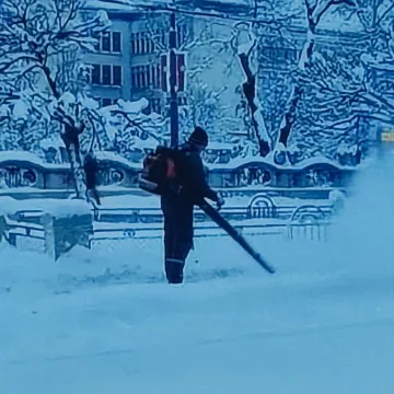 Kruži bizarna snimka kako u Srbiji čiste snijeg, građani se pitaju sprda li se to netko s njima