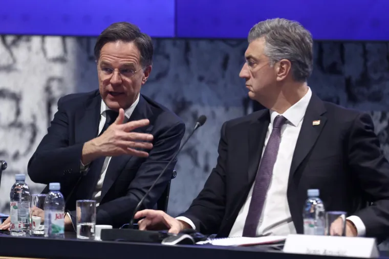 Rutte se sastao i s Jandrokovićem pa položio vijenac kod Spomenika domovini