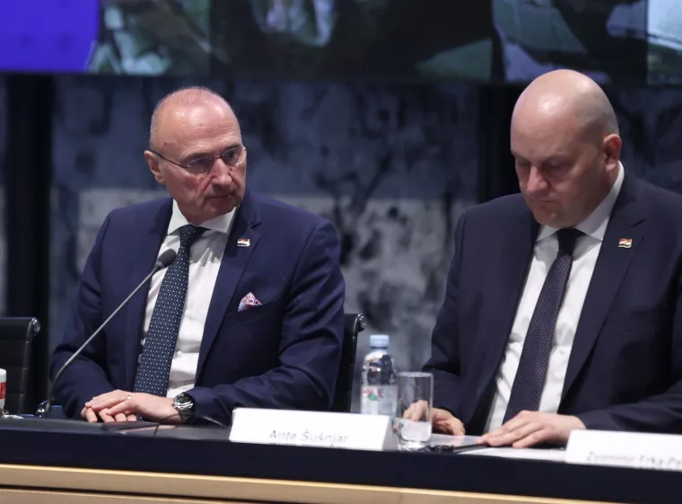 Rutte se sastao i s Jandrokovićem pa položio vijenac kod Spomenika domovini