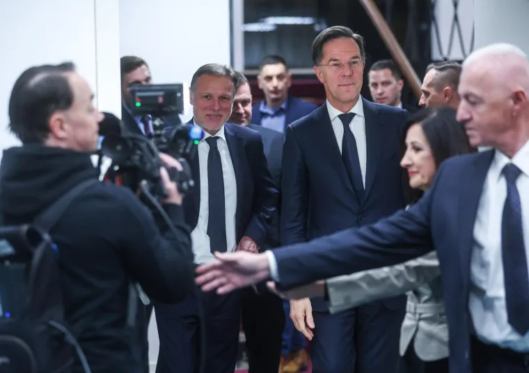 Rutte se sastao i s Jandrokovićem pa položio vijenac kod Spomenika domovini
