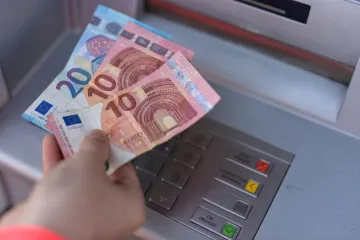 Ovim građanima stiže vi&scaron;e novca, evo koliko će im biti isplaćeno na račune