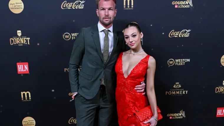 Je li ovo potvrda romanse? Suprug Blanke Vla&scaron;ić stigao na crveni tepih sa zgodnom plavu&scaron;om