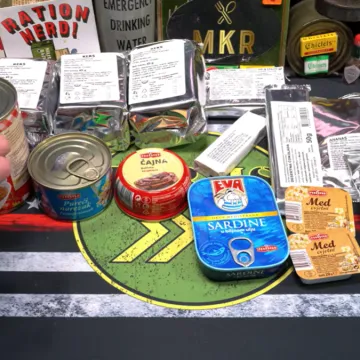 Testirao vojne obroke iz cijelog svijeta, a onda je probao hrvatski: Ostao je bez riječi