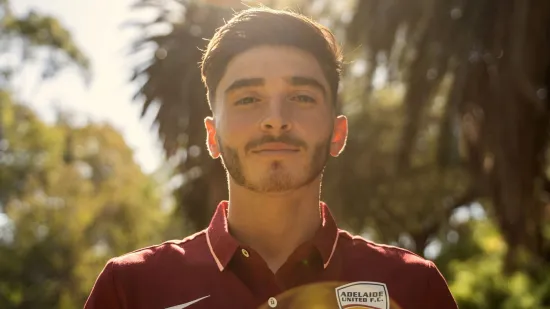 Prvi homoseksualni nogometa&scaron; iznio te&scaron;ke optužbe: 'Nisam igrao jer sam gej'