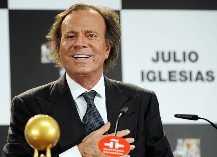 Julio Iglesias optužen za seksualno zlostavljanje, javile se navodne žrtve