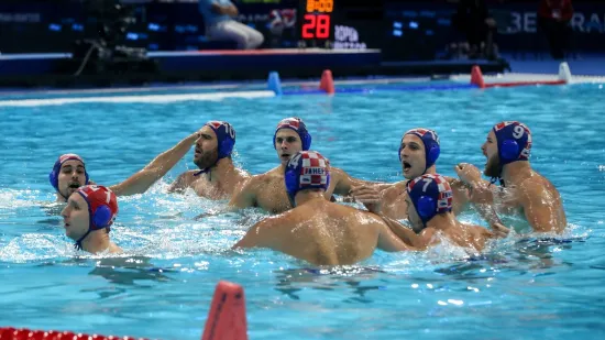 Evo kako je 'Lijepa na&scaron;a' dočekana u Beogradu prije utakmice na&scaron;ih vaterpolista, snimka je viralna