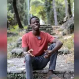 Počeo je s Nazorom, a zatim pre&scaron;ao na Cesarića: Nigerijanac recitira hrvatsku poeziju kao iz &scaron;ale