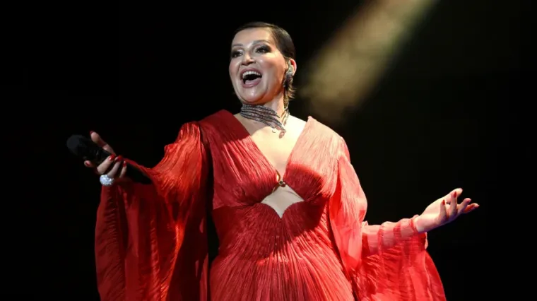 Nina Badrić otputovala na egzotičnu destinaciju pa odu&scaron;evila fanove prirodnim izgledom