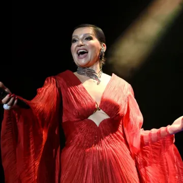 Nina Badrić otputovala na egzotičnu destinaciju pa odu&scaron;evila fanove prirodnim izgledom