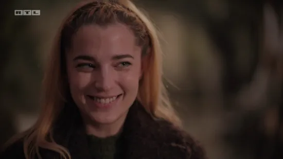 Za&scaron;to se Zora odjednom pona&scaron;a kao da ne&scaron;to skriva? Sve vi&scaron;e znakova da je pod golemim pritiskom