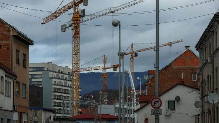 Cijene kvadrata eksplodirale u 10 godina: Za isti iznos bi 2015. kupili 115 kvadrata, a sad jedva 50