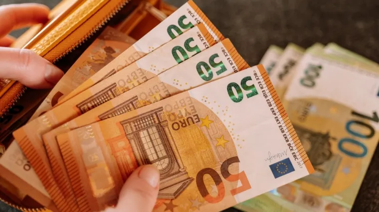 Nekim Hrvatima će na račune sjesti povrat poreza: Evo kada kreću prve isplate