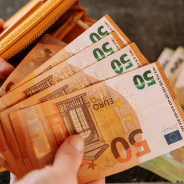 Nekim Hrvatima će na račune sjesti povrat poreza: Evo kada kreću prve isplate