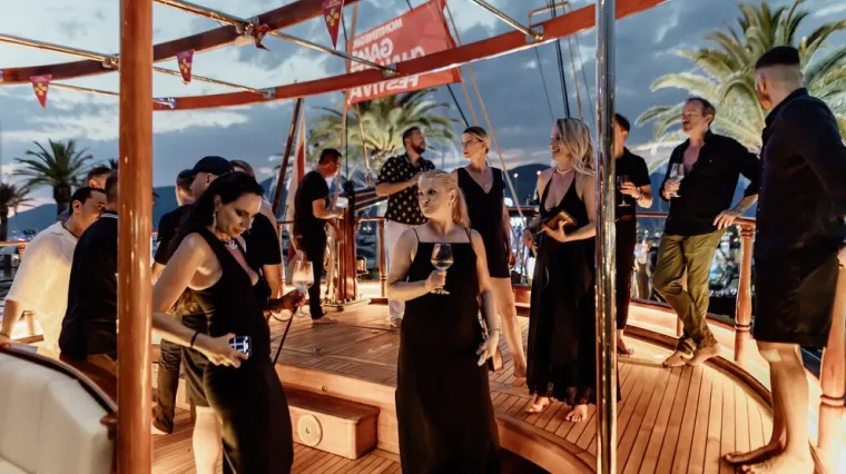 Od jedrilica do restorana s Michelinovom zvjezdicom: Black Velvet Affair večeri by Game Changer