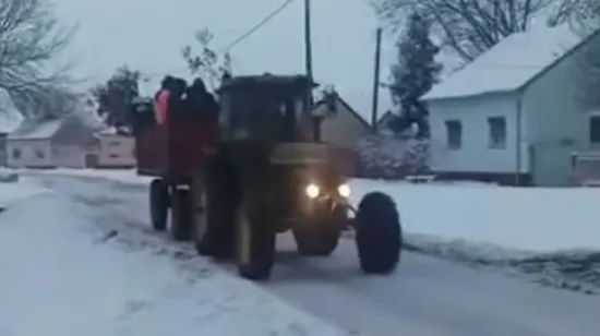 Na pravoslavni Badnjak pucali iz prikolice traktora kod Vinkovaca: Objavljena snimka