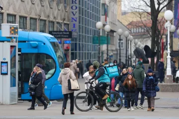 Hrvati opako zaratili zbog ovoga: 'Ma gule nas svi!'; Otkriveno tko jedini masno zarađuje