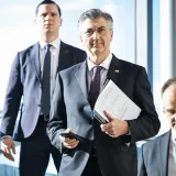 Plenkoviću se ovo neće svidjeti, na&scaron;ao se na žestokom udaru: 'Neka on ode s tim u trgovinu!'