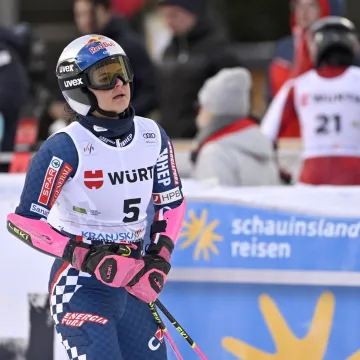 Unatoč padovima i razočaranjima, Zrinka &scaron;alje snažnu poruku