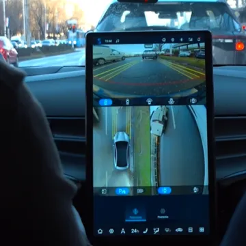 Ovako izgleda prva vožnja u autu bez vozača po Zagrebu: Pogledajte &scaron;to sve može Kinez