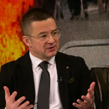 Tvrtko Jakovina kod Mojmire raskrinkao pitanja Grenlanda i Irana: 'Iz zraka se režimi ne ru&scaron;e'