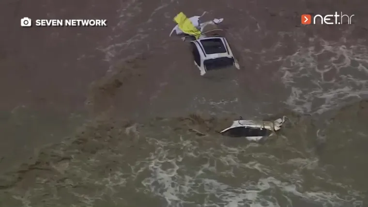 Bujične poplave pogodile australsku državu Victoriju: Pogledajte snimke automobila koje nose valovi