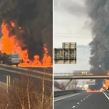 Zatvorena autocesta zbog stra&scaron;ne nesreće: Vatrogasci se bore s gromnom buktinjom, suklja crni dim