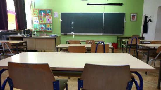 Uhićen nastavnik iz Dalmacije: Spolno je uznemiravao maloljetnicu?