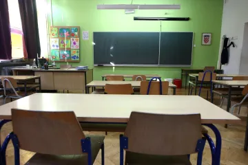 Uhićen nastavnik iz Dalmacije: Spolno je uznemiravao maloljetnicu?