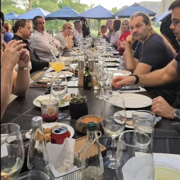 Možete li vjerovati u čijem dru&scaron;tvu je uhvaćena Kolinda? A tek kad vidite gdje ide...