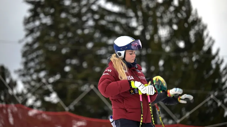 Najstarija pobjednica je malo zaboravna: Gubi opremu i moli za pomoć