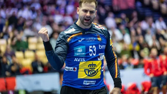 Golman &Scaron;panjolske 'spustio roletu': Pogledajte sjajnu obranu sedmerca Srbiji