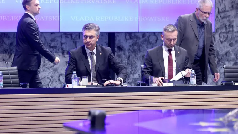 Pogledajte ovaj odgovor Plenkovića: Stolica ministra Piletića i nije ba&scaron; tako sigurna?