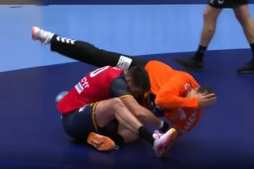 Furija je udarala svim snagama: Srpski golman dobio po nosu