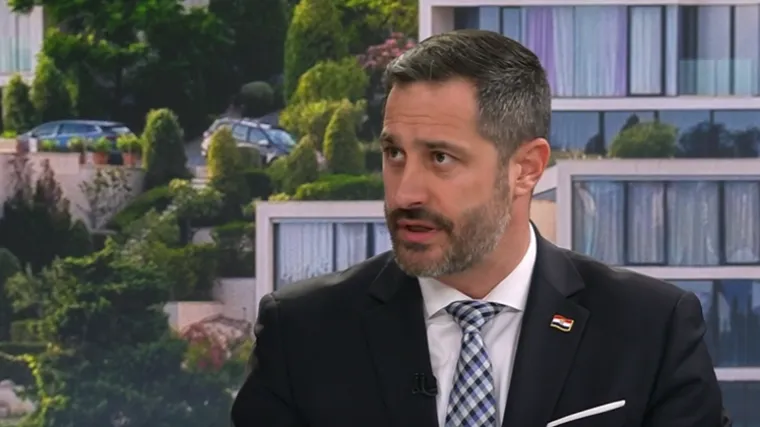 Gosti biraju u zadnji čas! Ministar upozorio da nam se cijene mogu obiti o glavu