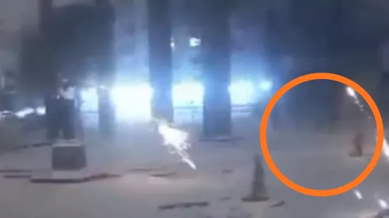 Olga kao da je od čelika! Dron Shahed eksplodirao kraj nje, ona nastavila mesti!