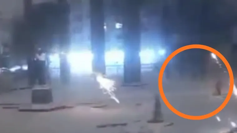 Olga kao da je od čelika! Dron Shahed eksplodirao kraj nje, ona nastavila mesti!