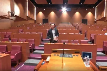 Nakon mjesec dana stanke 'izdržali' su jedan dan na poslu: Oni su si već produžili vikend