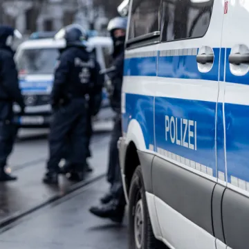 Majka usred trgovine poku&scaron;ala zapaliti djecu i sebe: Polila ih zapaljivom tekućinom, a dio i popila