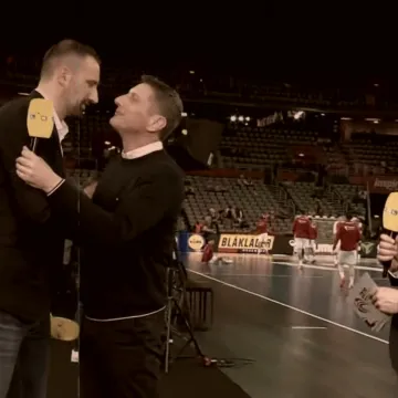 Pro&scaron;le godine ovi su poljupci obilježili emisiju Vrijeme je za rukomet: 'Malo mi je neugodno'