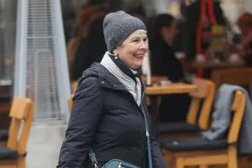 Ponosna do neba: Jadranka Kosor pro&scaron;etala sredi&scaron;tem Zagreba u najdražem dru&scaron;tvu