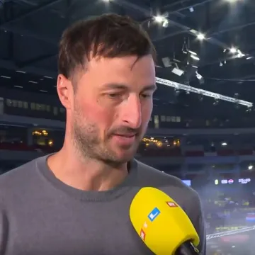 Umirovljeni Duvnjak satima vozio da podrži reprezentaciju: 'Nervozan sam i napet'